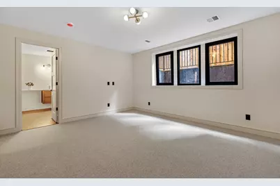 6 Holworthy Terrace #6, Cambridge, MA 02138 - Photo 33