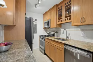 9 Hawthorne Pl, Boston, MA 02114 - Photo 11