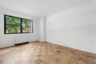 9 Hawthorne Pl #2J, Boston, MA 02114 - Photo 7