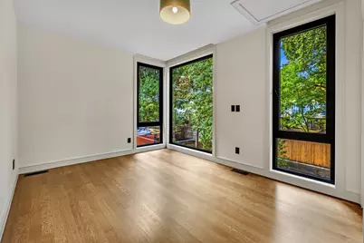 6 Holworthy Terrace #6, Cambridge, MA 02138 - Photo 17