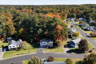 4 Goodwin Dr, Burlington, MA 01803 - Photo 3