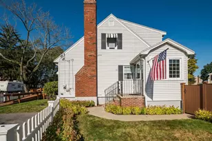19 Sabino Farm Rd, Peabody, MA 01960 - Photo 5