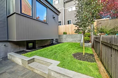 8 Holworthy Terrace #8, Cambridge, MA 02138 - Photo 29