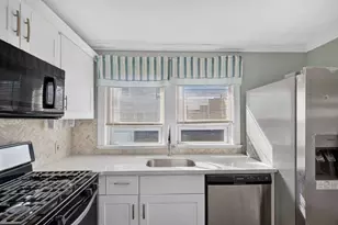 1020 Shirley St, Winthrop, MA 02152 - Photo 19