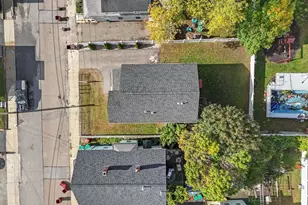 11 Blossom St, Lowell, MA 01852 - Photo 29