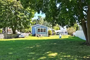 351 Ocean Grove Ave, Swansea, MA 02777 - Photo 7