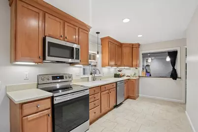 8 Brown Rd, Shirley, MA 01464 - Photo 3