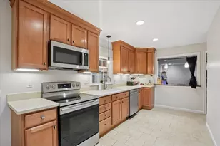 8 Brown Rd, Shirley, MA 01464 - Photo 3