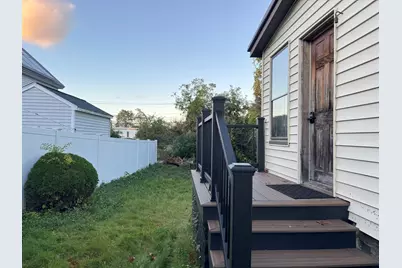 181 W London, Lowell, MA 01852 - Photo 5