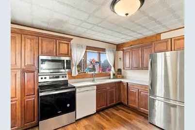 111 Packard St, Hudson, MA 01749 - Photo 13