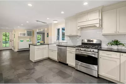 45 Woodmere Dr, Sudbury, MA 01776 - Photo 9