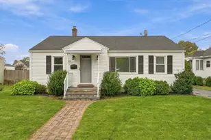 163 Yale St, Ludlow, MA 01056 - Photo 1