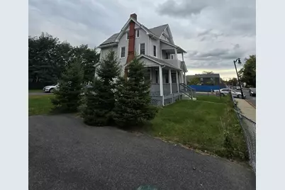 246 Walnut St, Springfield, MA 01105 - Photo 3