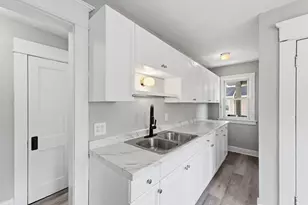 35-37 Acorn St, Springfield, MA 01109 - Photo 9