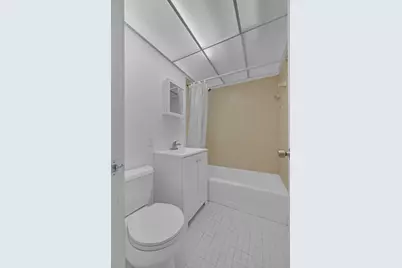 12 Shrewsbury Green Dr #C, Shrewsbury, MA 01545 - Photo 11