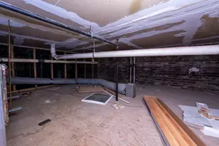 219 Central St, Lowell, MA 01852 - Photo 27
