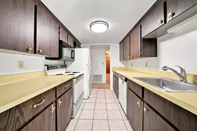 36 Jessica Dr #E, Stoughton, MA 02072 - Photo 11