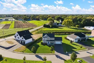 8 Lannister Ln, Seekonk, MA 02771 - Photo 31