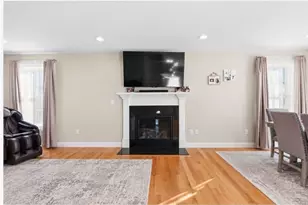 8 Lannister Ln, Seekonk, MA 02771 - Photo 9