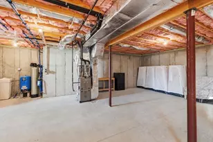 8 Lannister Ln, Seekonk, MA 02771 - Photo 33