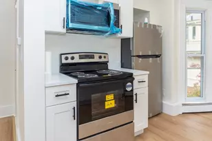 105 Chestnut St, Lowell, MA 01852 - Photo 5