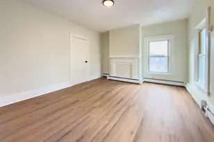 105 Chestnut St, Lowell, MA 01852 - Photo 9