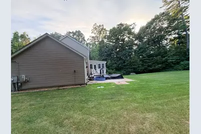 31 Old Farm Rd, Palmer, MA 01069 - Photo 7