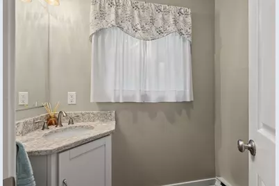 16 Holly Ct #16, Rockland, MA 02370 - Photo 17