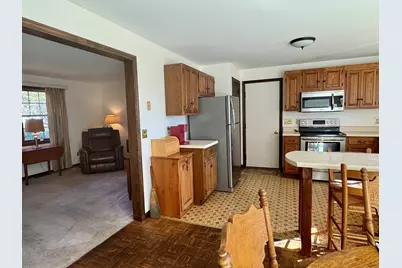 274 Barton Road, Greenfield, MA 01301 - Photo 9