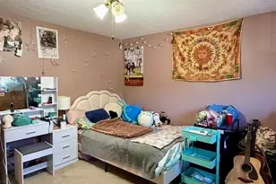 27 Tiffany Cir, Millbury, MA 01527 - Photo 9