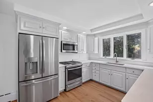 74 Coleridge Dr, Falmouth, MA 02540 - Photo 5