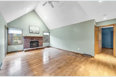 6 Townview Circle, East Longmeadow, MA 01028 - Photo 9