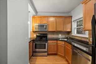 36 Telegraph St, Boston, MA 02127 - Photo 9