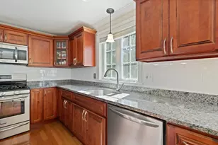 21 Wales Ave, Stoughton, MA 02072 - Photo 5