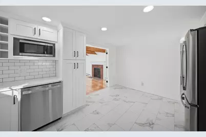 49 Vernon St, Haverhill, MA 01835 - Photo 11