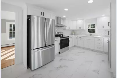 49 Vernon St, Haverhill, MA 01835 - Photo 9