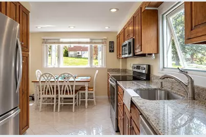 18 Lennox Rd #1, Nahant, MA 01908 - Photo 17