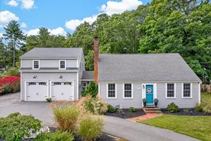 128 Bayridge Ln, Duxbury, MA 02332 - Photo 1