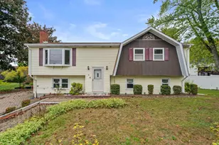 9 Vine St, Randolph, MA 02368 - Photo 1