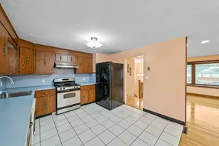 9 Vine St, Randolph, MA 02368 - Photo 7