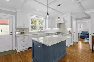 732 W Roxbury Pkwy, Boston, MA 02131 - Photo 9