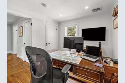 732 W Roxbury Pkwy, Boston, MA 02131 - Photo 23