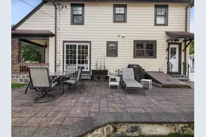 732 W Roxbury Pkwy, Boston, MA 02131 - Photo 37