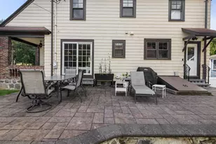 732 W Roxbury Pkwy, Boston, MA 02131 - Photo 37