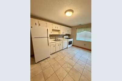 38 Walker St #10, Lowell, MA 01854 - Photo 5