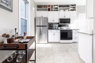 192 W Fifth St, Boston, MA 02127 - Photo 7