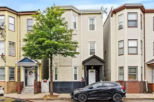 108 Bennington St, Boston, MA 02128 - Photo 27