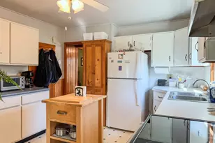 81 Maple St, Northfield, MA 01360 - Photo 7