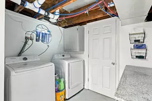 1426 Roosevelt Ave, Springfield, MA 01109 - Photo 29