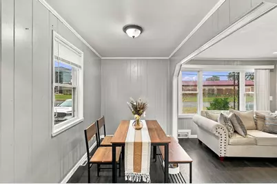 1426 Roosevelt Avenue, Springfield, MA 01109 - Photo 7